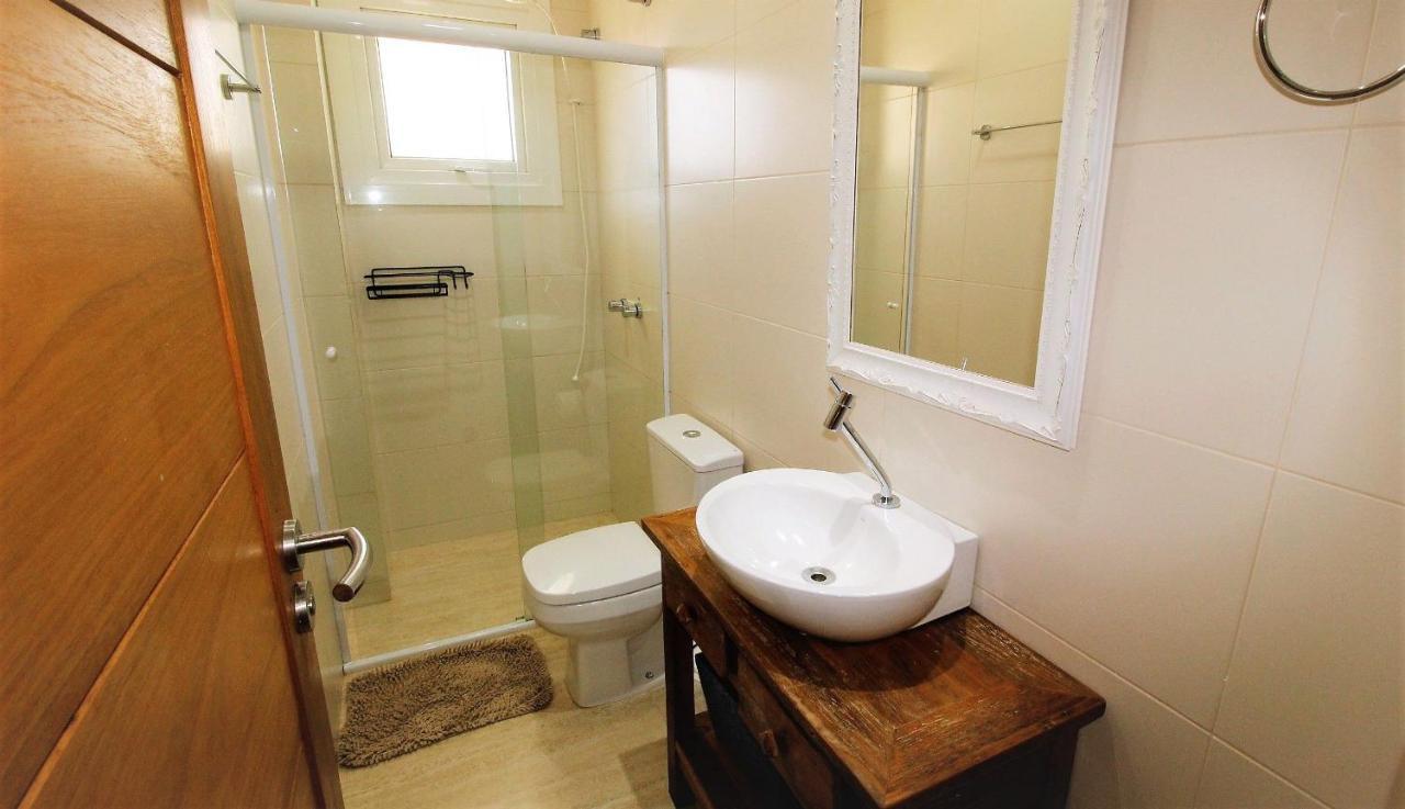 1079 - Apartamento Com Vista Para O Mar Em Bombinhas Esterno foto