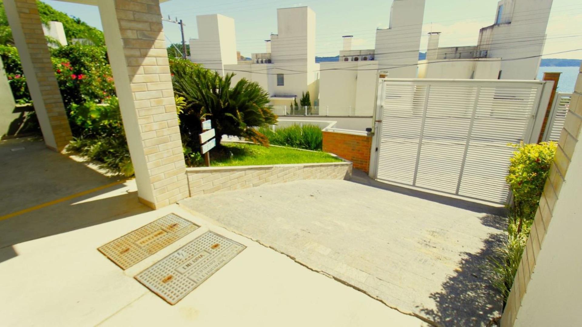 1079 - Apartamento Com Vista Para O Mar Em Bombinhas Esterno foto